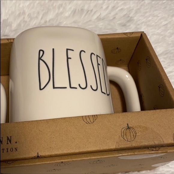 🎁 RAE DUNN MUG SET - Picture 4 of 4